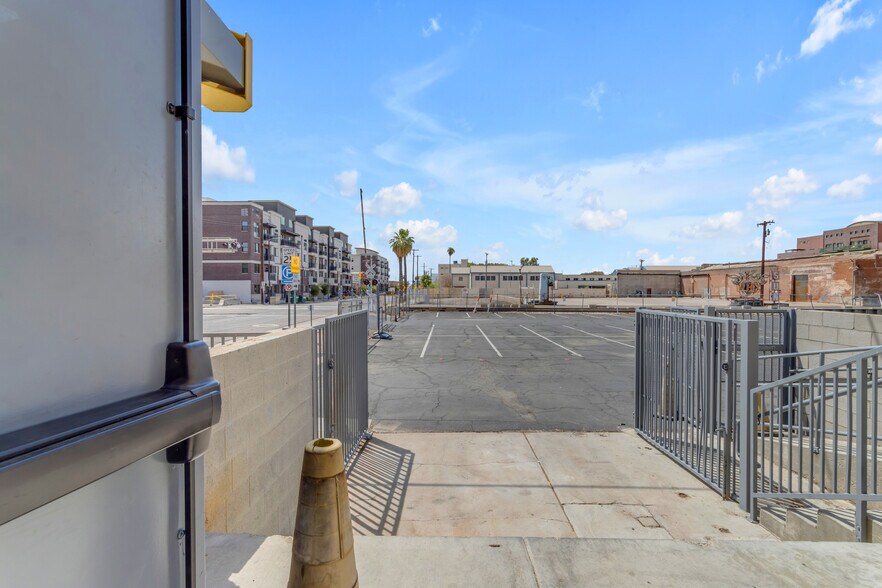 More Photos Of 245 E Jackson St, Phoenix Freestanding For Sale