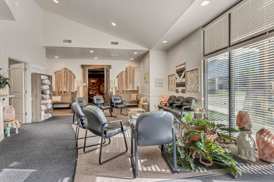 More Photos Of 1042 E 220 N, American Fork Medical For Sale