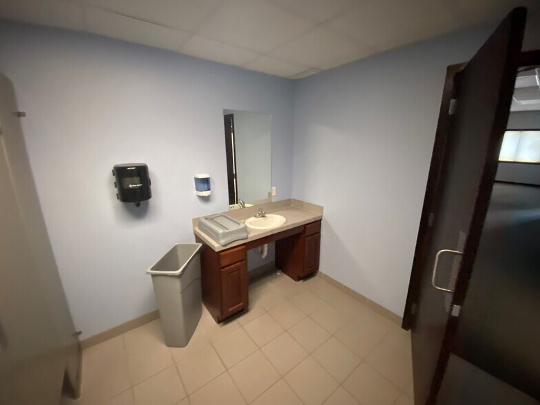 More Photos Of 5835 Shugart Ln, Traverse City Manufacturing For Lease