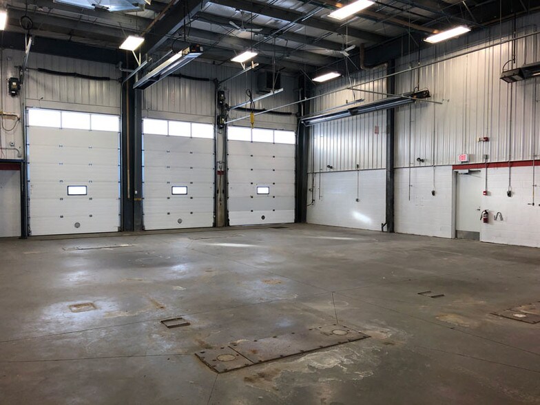 More Photos Of 295 Burnt Park Dr, Red Deer County Light Distribution For Lease