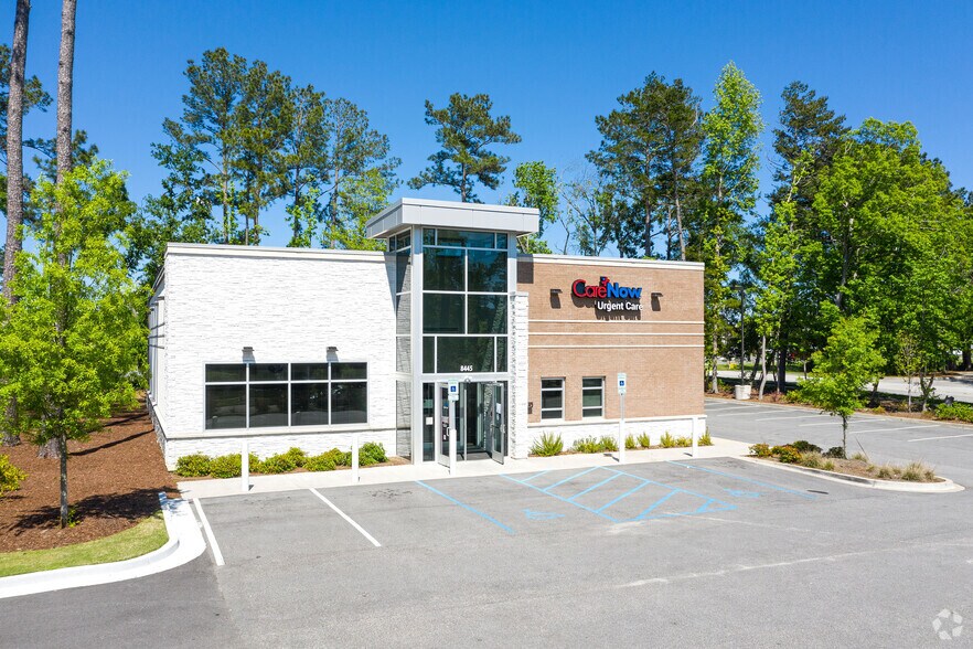 More Photos Of 8445 Dorchester Rd, North Charleston General Retail For Sale