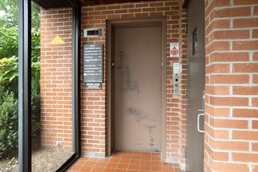 More Photos Of 617 E Palisade Ave, Englewood Cliffs Office For Lease