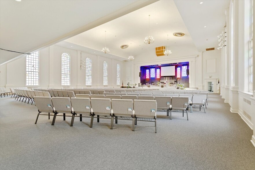 More Photos Of 1228 Todds Ln, Hampton Religious Facility For Sale