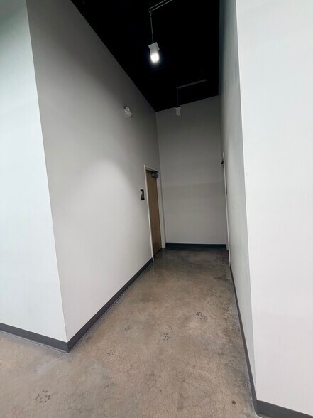 More Photos Of 623 S Peoria Ave, Tulsa Freestanding For Sale