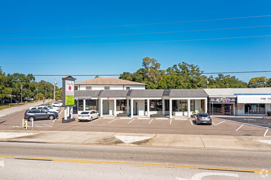 More Photos Of 400 Indian Rocks Rd N, Belleair Bluffs Storefront Retail Office For Lease