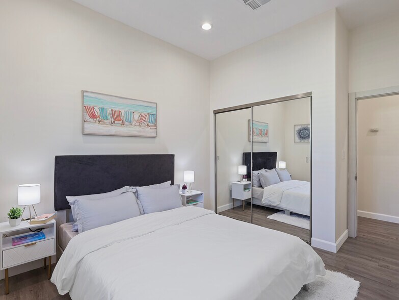 More Photos Of 15801 Chatsworth St, Granada Hills Apartments For Sale
