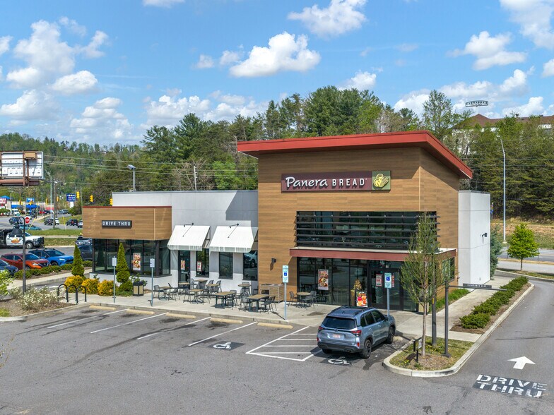 More Photos Of 15-40 Peaks Center Ln, Asheville General Retail For Sale