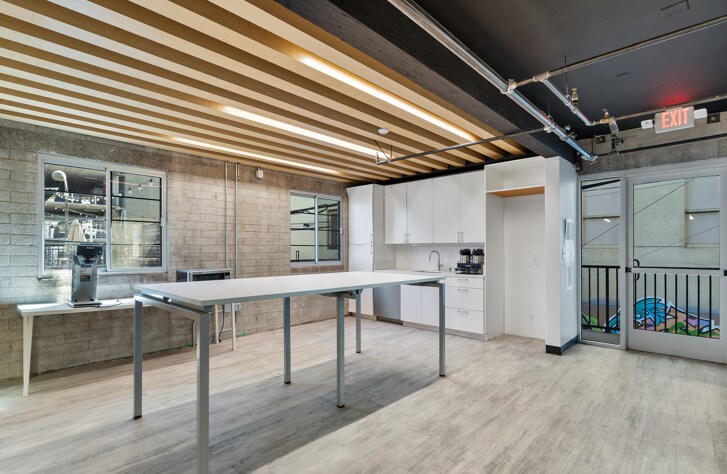 More Photos Of 124 S 6th St, Las Vegas Storefront Retail Office For Lease