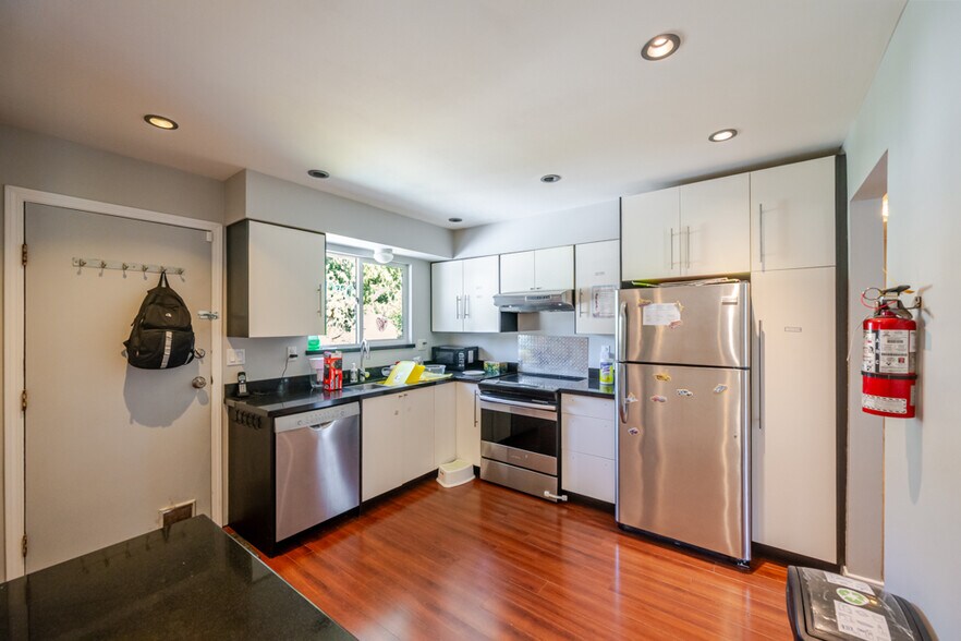More Photos Of 32533 Ptarmigan Dr, Mission Daycare Center For Sale