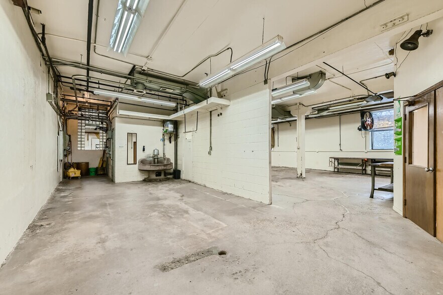 More Photos Of 2950-2958 Leavitt st, Chicago Warehouse For Sale