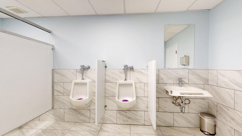 More Photos Of 3900 Leeds Ave, North Charleston Medical For Lease