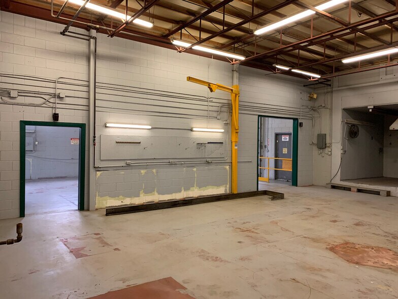 More Photos Of 4713 48th St, Sturgeon County Manufacturing For Sale