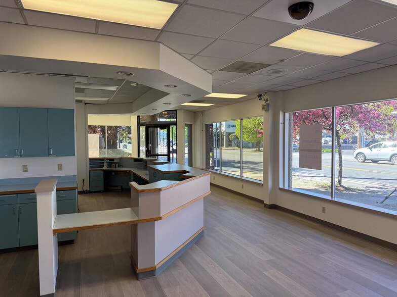 More Photos Of 3226-3246 N Lombard St, Portland Office For Lease