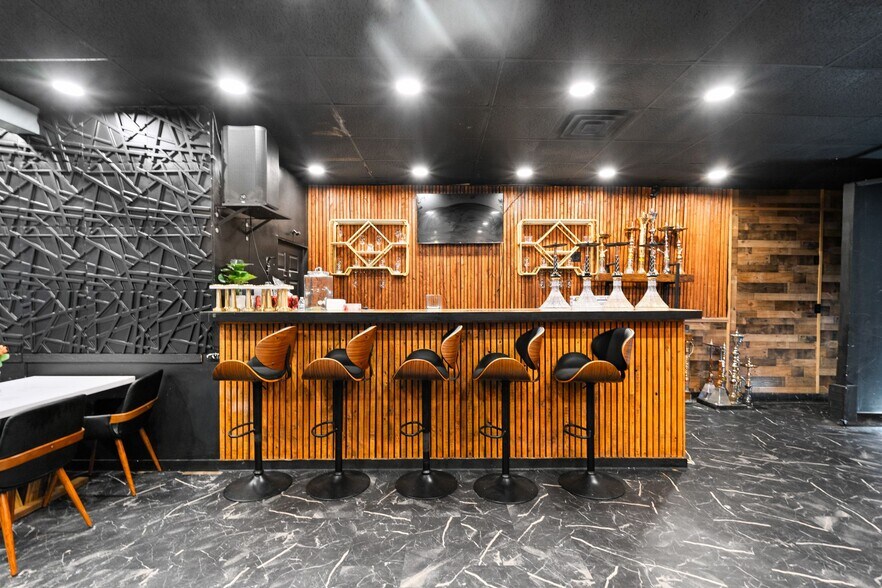 More Photos Of 246 Mulberry St, Newark Storefront For Sale