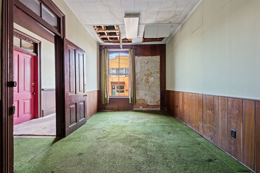 More Photos Of 101-105 S Scales St, Reidsville Storefront Retail Office For Sale