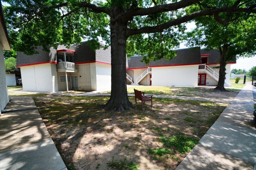 More Photos Of 3218 S 93rd East Ave, Tulsa Apartments For Sale