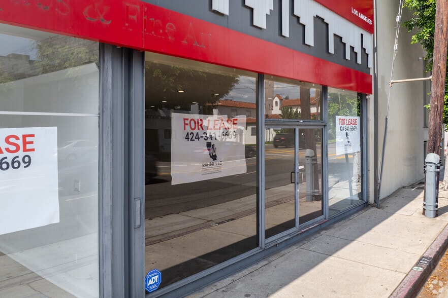 More Photos Of 1107 S Robertson Blvd, Los Angeles Storefront Retail Office For Lease