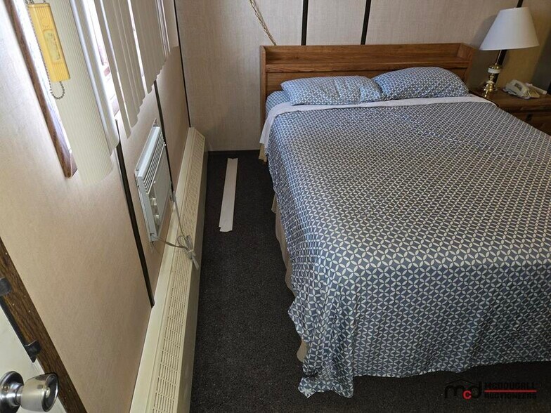 More Photos Of 775 W 5th Ave, Shaunavon Hotel For Sale