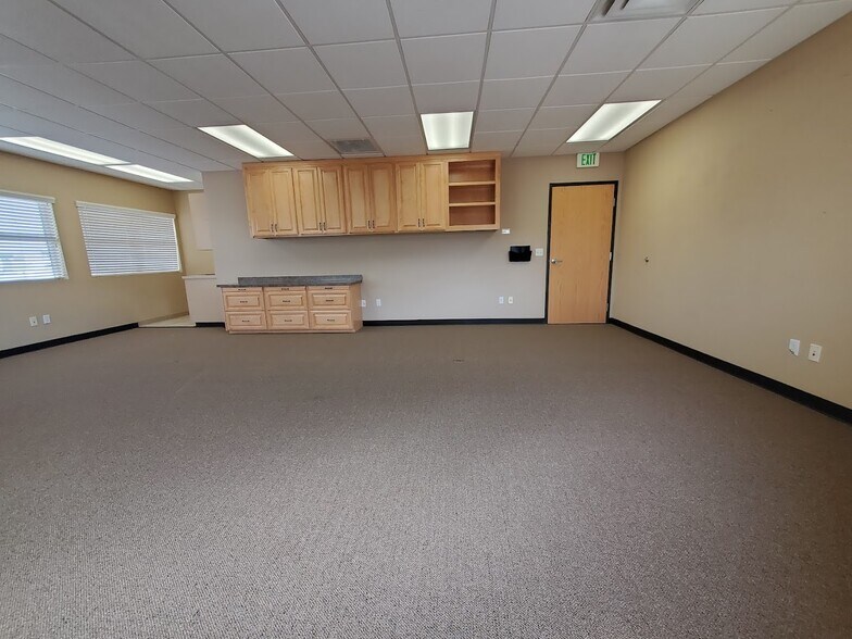 Primary Photo Of 83 Continental Dr, Reno Office For Lease