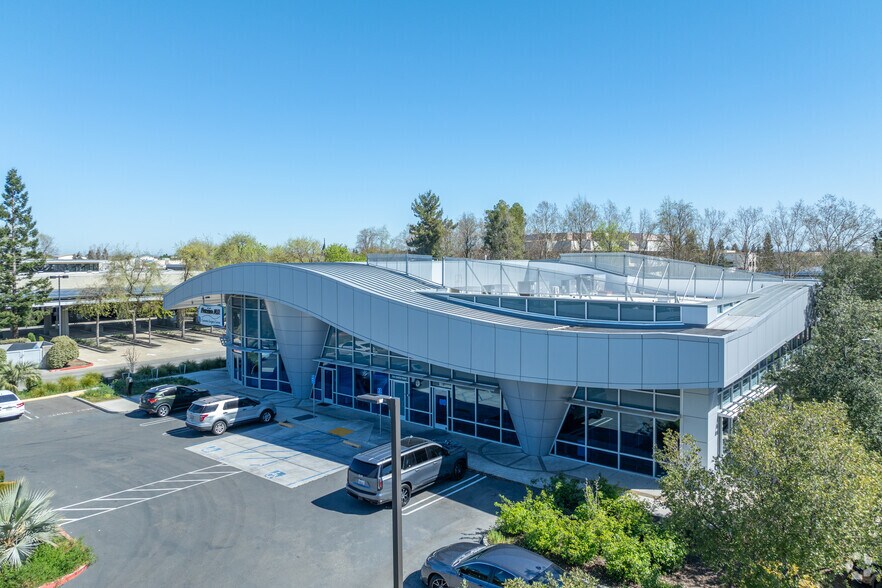 More Photos Of 9250 Big Horn Blvd, Elk Grove Medical For Lease