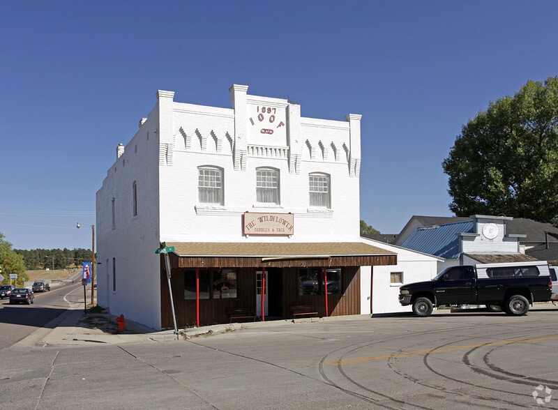 More Photos Of 122 Main St, Elizabeth Storefront For Sale