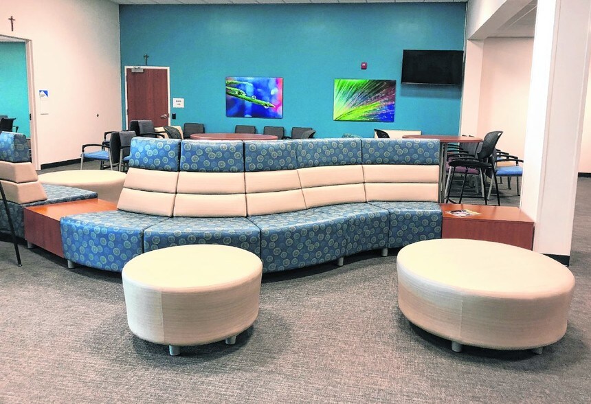 More Photos Of 1300 Innovation Pkwy, Greenwood Healthcare For Lease