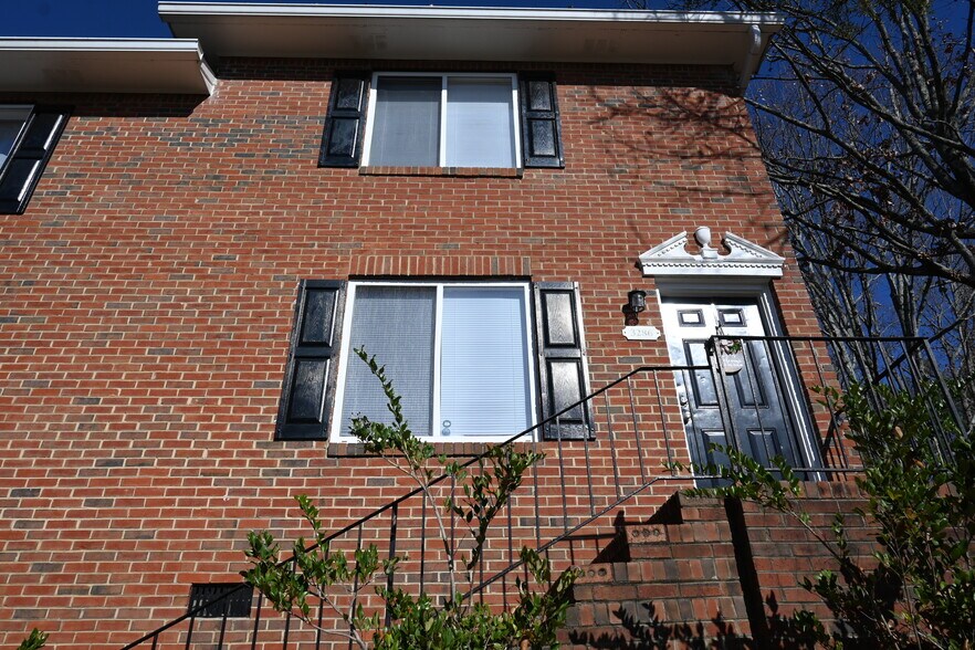 More Photos Of 3282 Highpoint Ct, Snellville Apartments For Sale