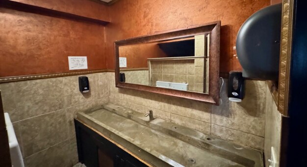 More Photos Of 226 Main St, Woodstock Restaurant For Sale