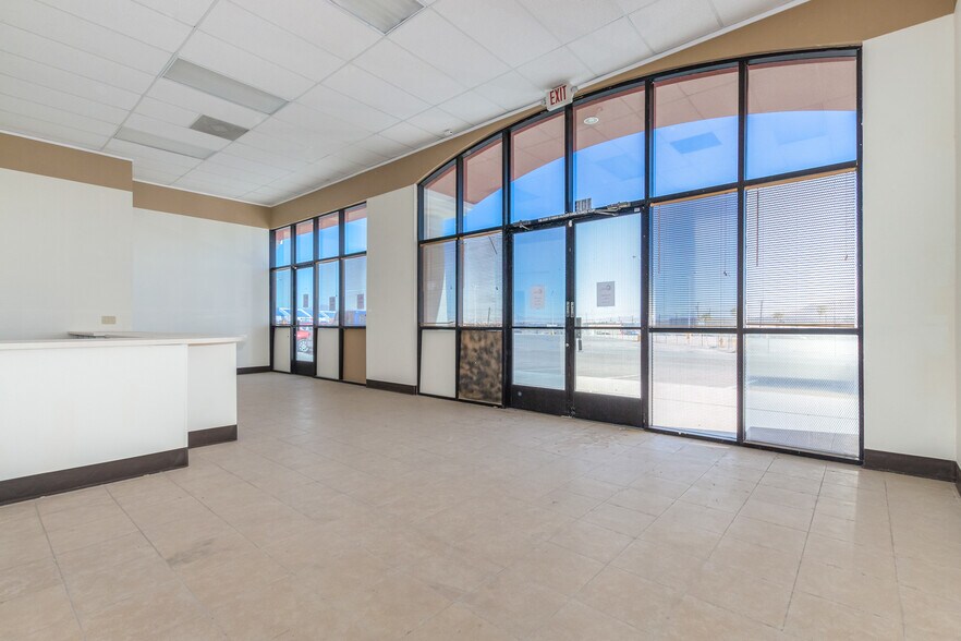 More Photos Of 3601 N Las Vegas Blvd, Las Vegas Storefront For Sale