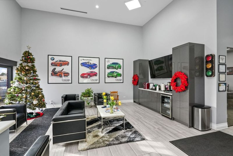 More Photos Of 500 Mitchell Rd, Glendale Heights Warehouse For Sale