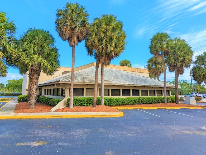 More Photos Of 650 N Congress Ave, Delray Beach Bank For Lease