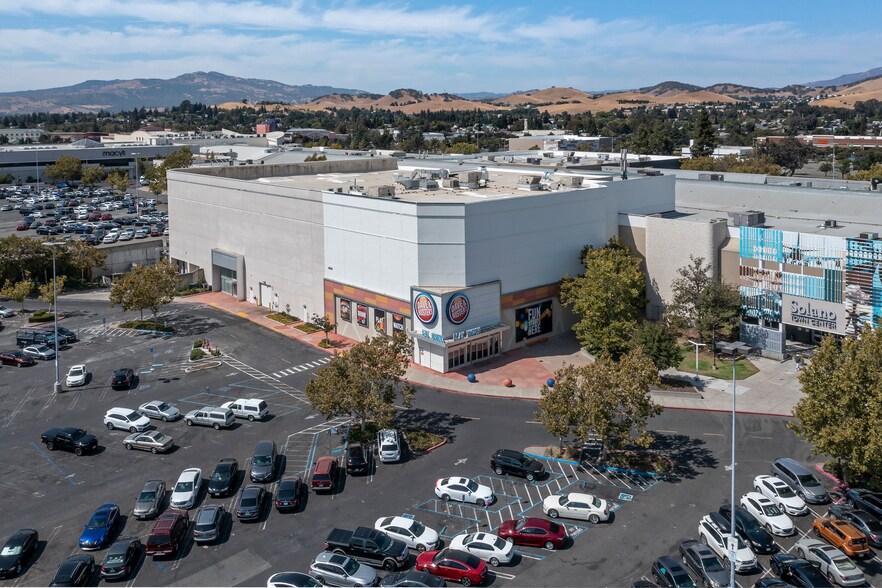 More Photos Of 1420 Travis Blvd, Fairfield General Retail For Lease