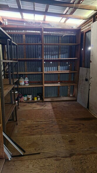 More Photos Of 374 Kamehameha Ave, Hilo Storefront For Sale