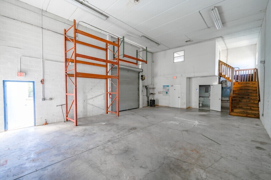 More Photos Of 23600 SW 132 Ave, Homestead Service For Lease