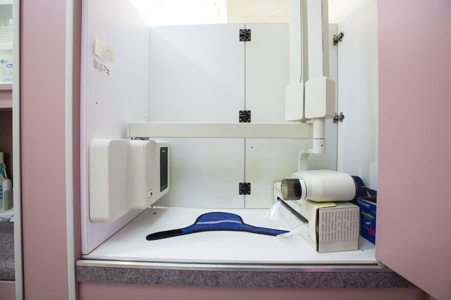 More Photos Of 931-947 Russell Ave, Gaithersburg Medical For Lease