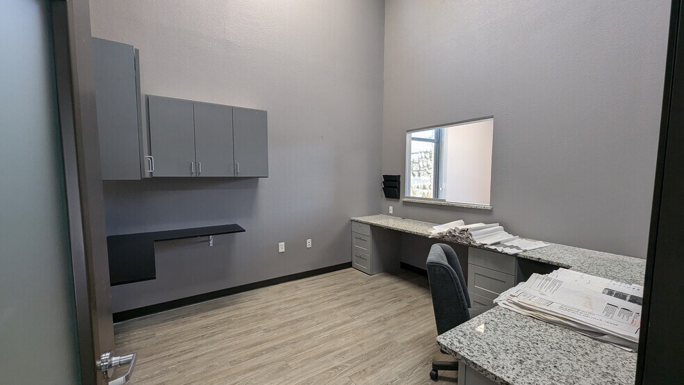 More Photos Of 8479 Davis Blvd, North Richland Hills Medical For Sale