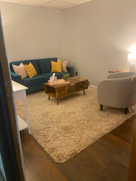 More Photos Of 560 W Third St, Jamestown Office For Lease