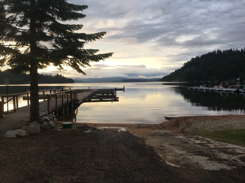 More Photos Of 5310 Dickensheet Rd, Coolin Hotel For Sale