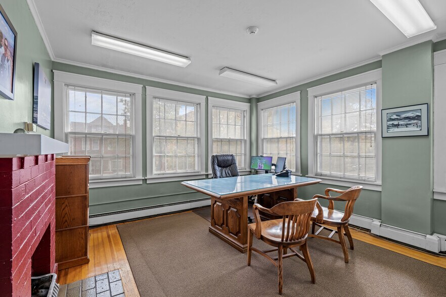 More Photos Of 851 Clarkson St, Denver Office For Sale