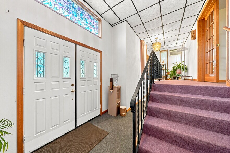 More Photos Of 557 Unity Center Rd, Pittsburgh Funeral Home For Sale