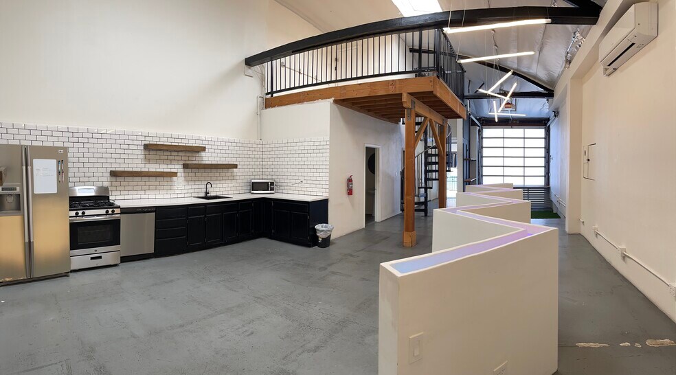 More Photos Of 3431 Wesley St, Culver City Loft Creative Space For Lease