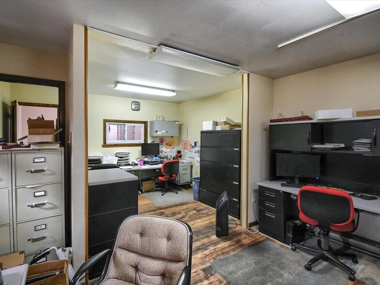 More Photos Of 610 Front St, Catasauqua Warehouse For Sale