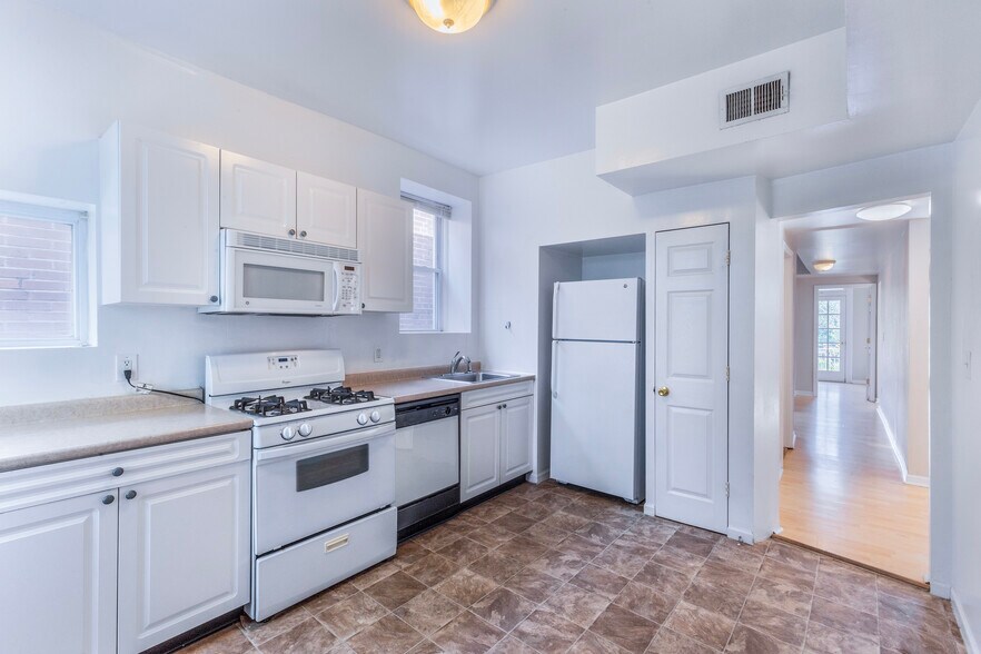 More Photos Of 5617 S Kingshighway Blvd, Saint Louis Multifamily For Sale