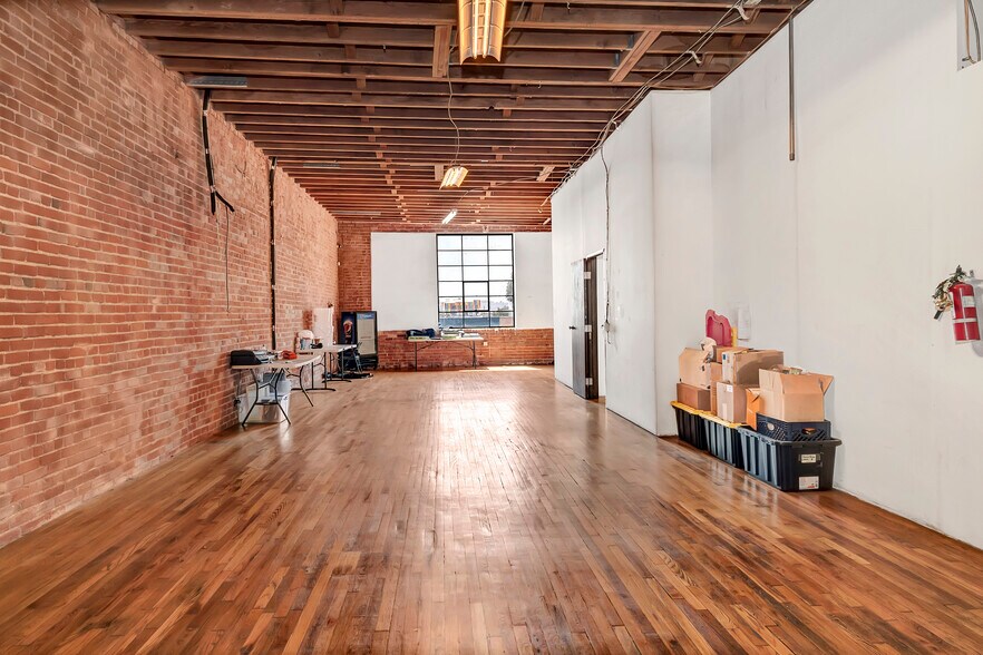 More Photos Of 1144 S Broadway, Los Angeles Office Residential For Lease