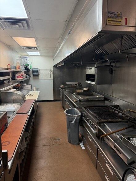 More Photos Of 4308 E Main St, Mesa Restaurant For Lease