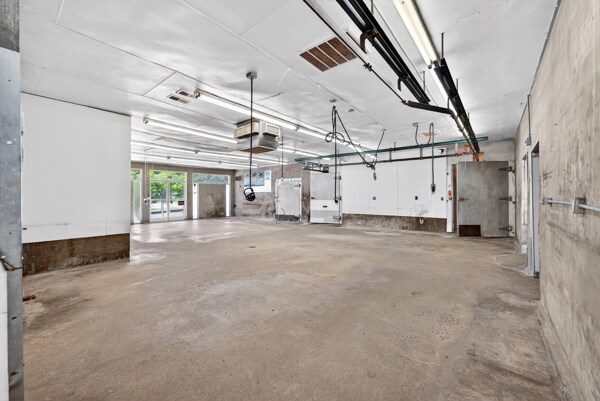 More Photos Of 1416 W Trade St, Charlotte Freestanding For Sale