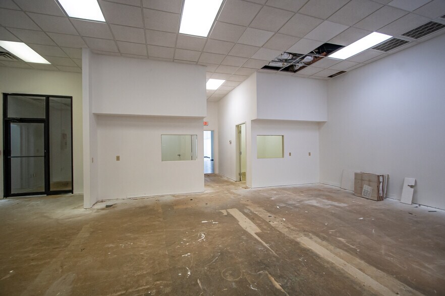 More Photos Of 200 Dillon Cir, Spartanburg Office For Sale