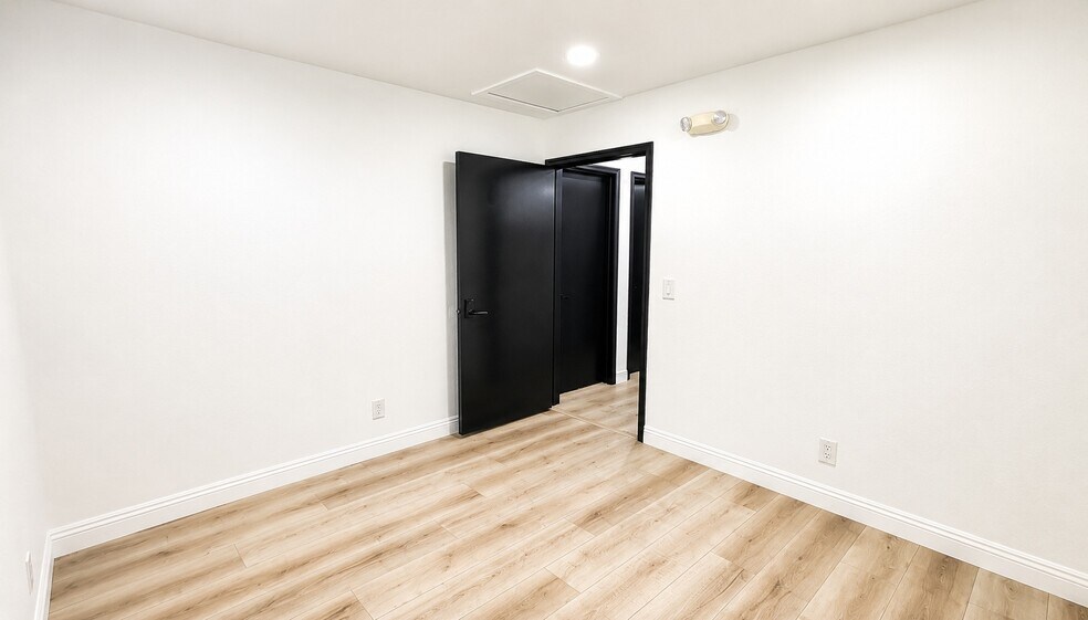 More Photos Of 4516 W Charleston Blvd, Las Vegas Freestanding For Sale