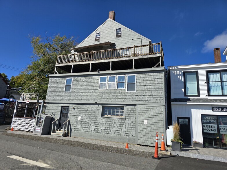 More Photos Of 49 Water St, Wiscasset Storefront Retail Residential For Sale