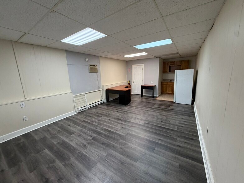 More Photos Of 6106 Torresdale Ave, Philadelphia Storefront Retail Residential For Lease